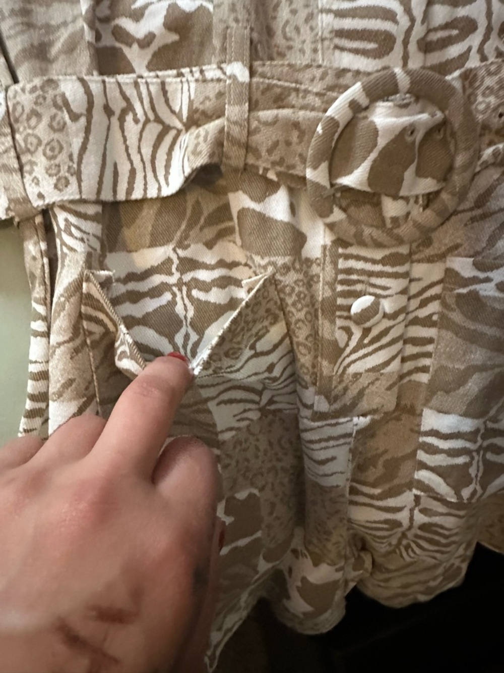 BUCKETLIST Beige and Cream Animal Print Short Jumpsuit - Picture 5 of 7